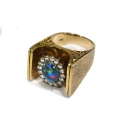 RARE Jewerly opal and diamond ring cool setting